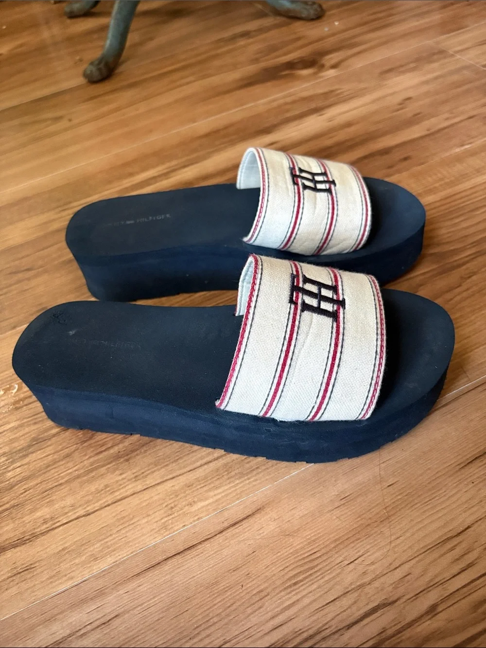 VINTAGE Y2K Tommy Platform Sandals